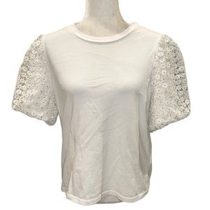 Ontwelfth White Metallic Gold Daisy Floral Embroidered Short Puff Sleeve Tee - L